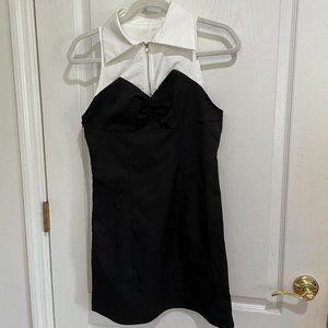 Cider Black and White Zipper Dress